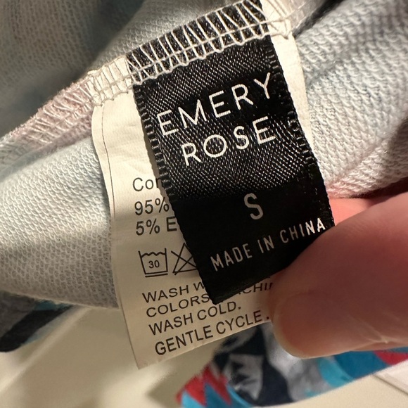 SHEIN Aztec Print Blue and Red Women's Top - Picture 6 of 6